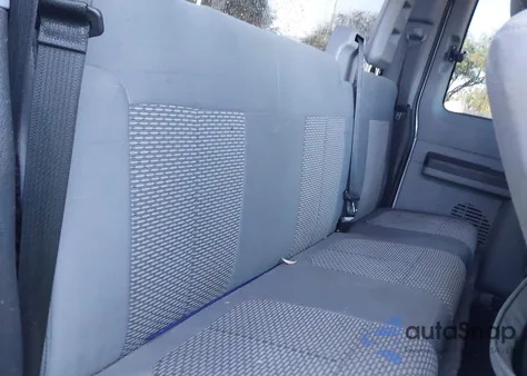 2016 Ford F-250 Xlt из США, поврежденный, VIN 1FT7X2B60GEA09656